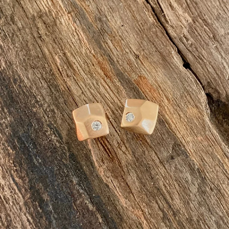 Stud earrings for women-14K Faceted Pebble with Offset Diamond Post Earrings