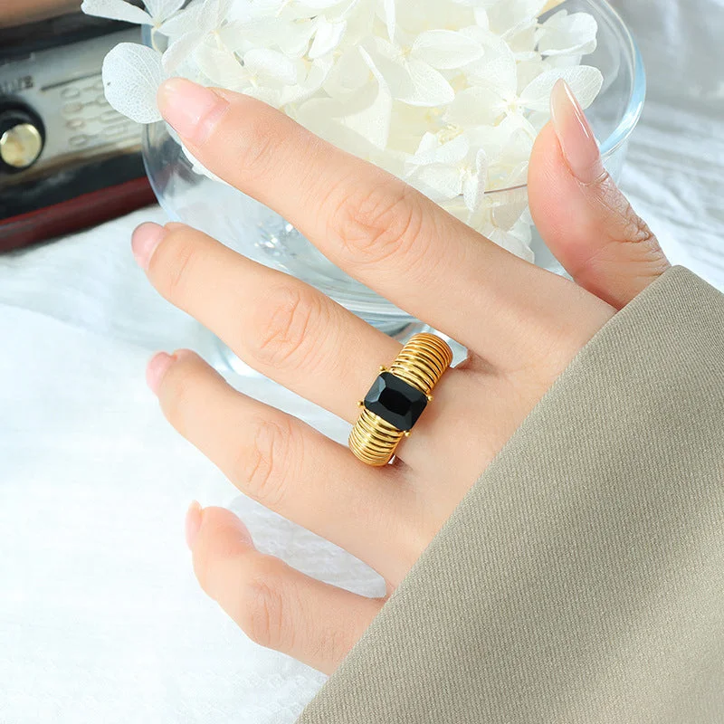 A435-Black Glass Stone Gold Ring