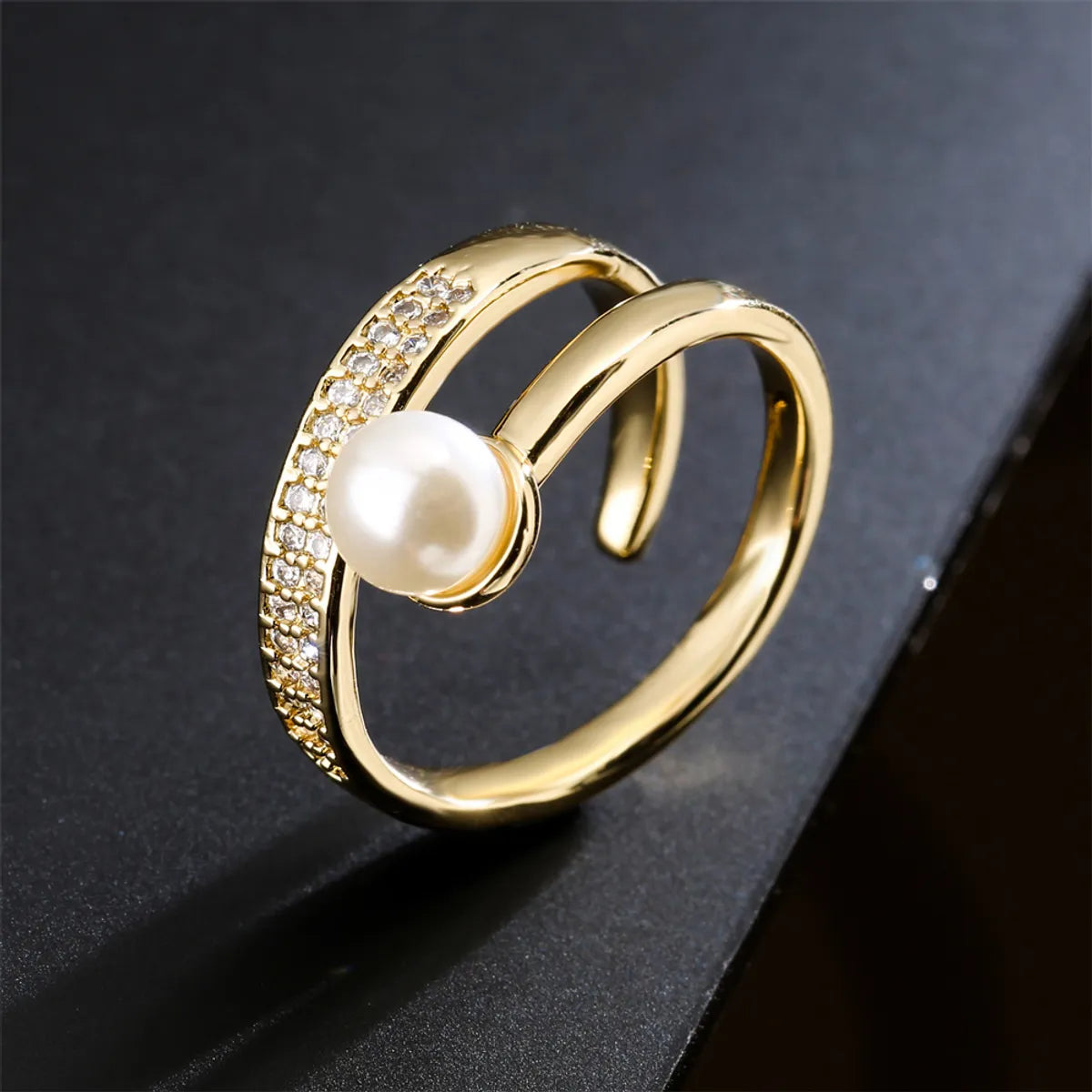 Handcrafted ring for women-Fashion Copper Micro-set Zircon Plated 18k Gold Pearl Geometric Open Ring